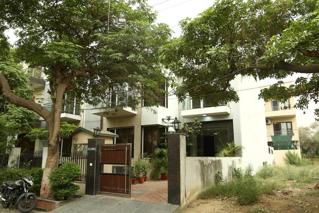 Imperial Apartment Fortis Gurgaon Exteriör bild